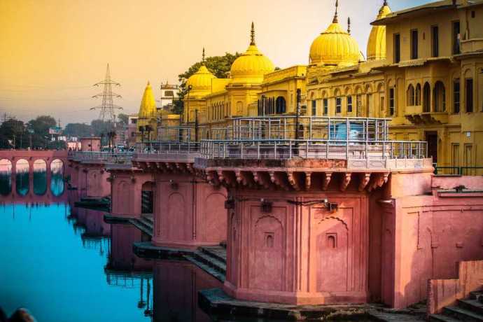 Naimisaranyam Chitrakoot Tour 